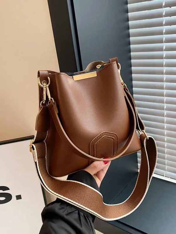 Tan_Handbag_for_Women_|_Classy_PU_Leather_with_Double_Handles_&_Large_Compartment