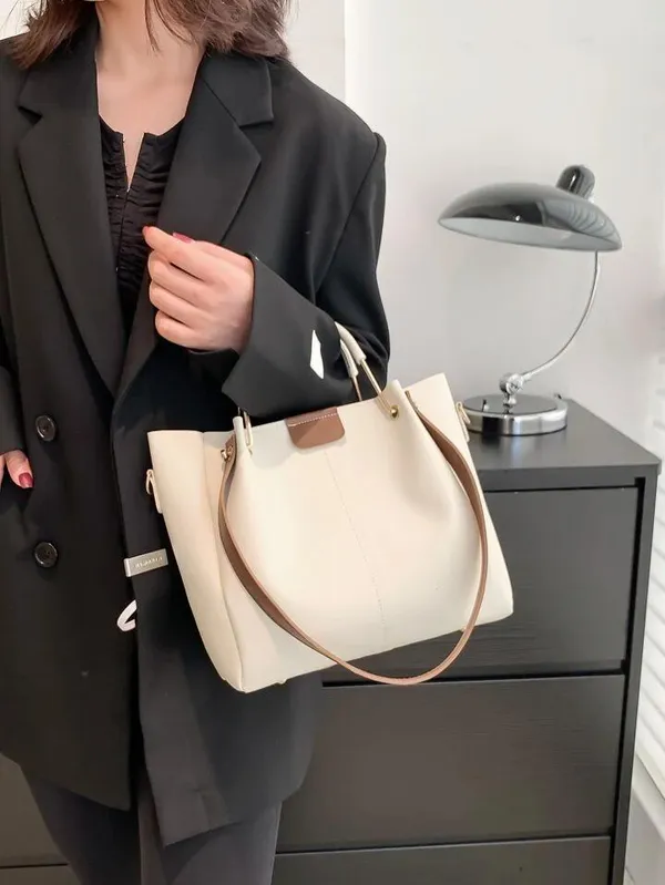 White_Handbag_for_Women_|_Premium_PU_Leather_Designer_Style_–_2024_Edition