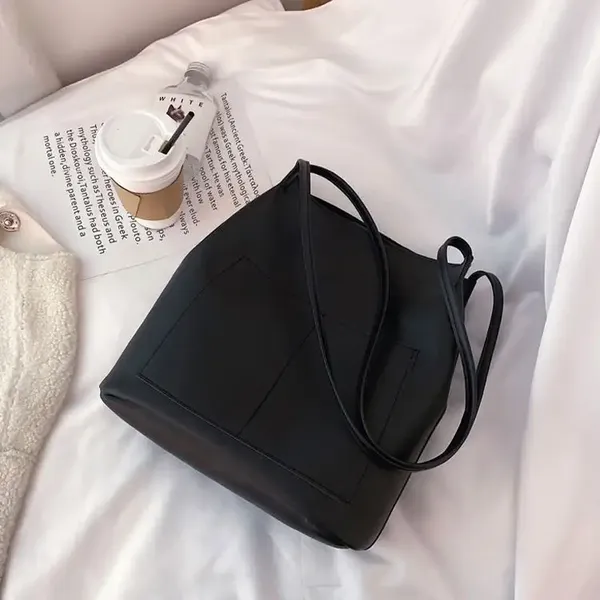 Black_Women_Tote_Bag__Leather_Handbags_Casual_Ladies_Shoulder_Bags_For_Shopping._With_1_Compartment_And_Front_Pocket