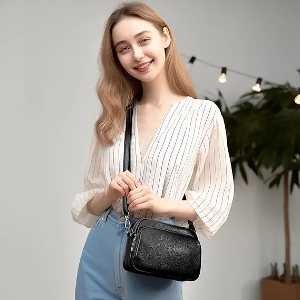 Black_Small_Crossbody_Bag_With_Wide_Guitar_Strap_Camera_Purse_Shoulder_Handbag_Satchel