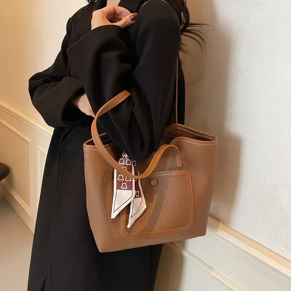 Brown_Stylish_Women'S_Handbag_With_Multiple_Pockets_1_Inner,_1_Back_And_1_Front__And_Spacious_Compartment__Functional_Elegance