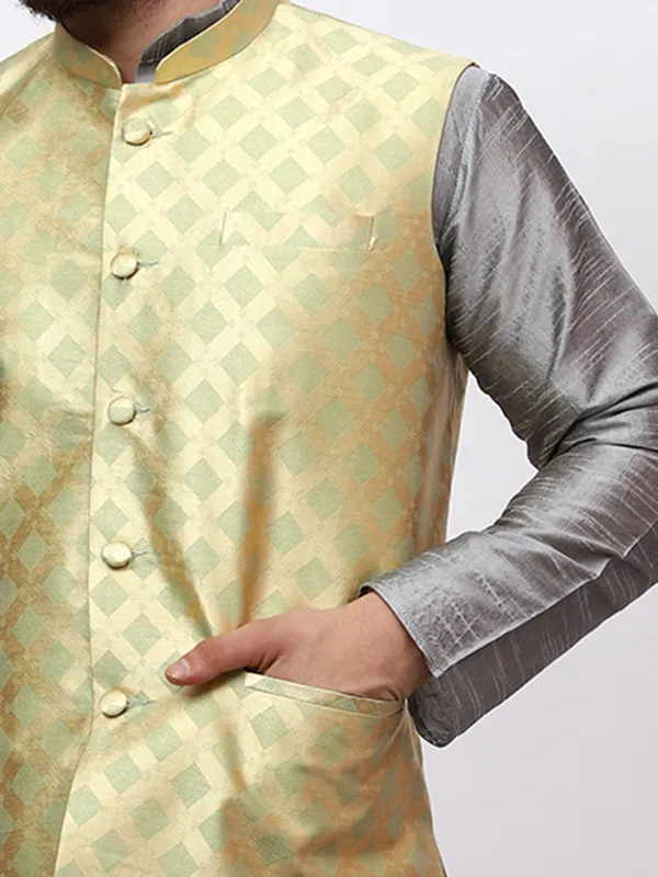 Silver_Banarasi_Dupion_Kurta_With_Box_Jacket_Set_For_Men