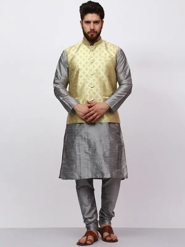 Silver_Banarasi_Dupion_Kurta_With_Box_Jacket_Set_For_Men