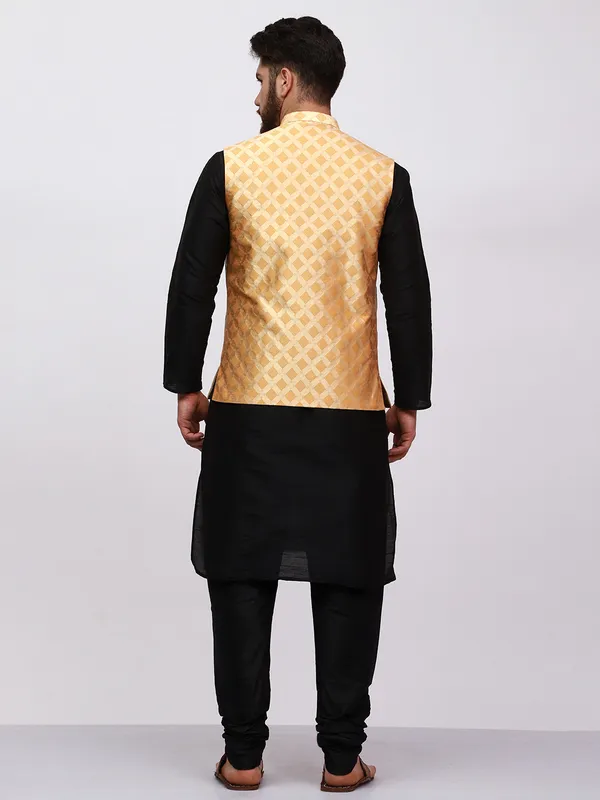 Black_Banarasi_Dupion_Kurta_With_Box_Jacket_Set_For_Men