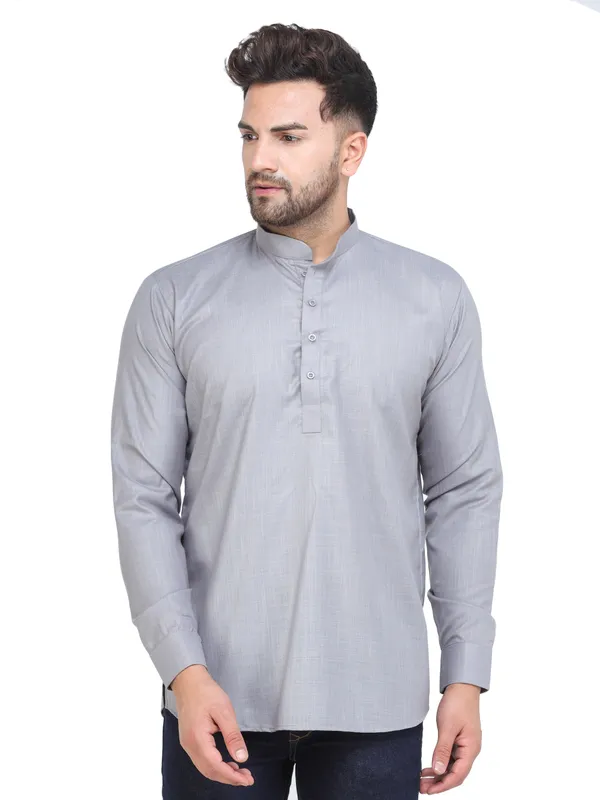 Grey_Casual_Cotton_Short_Kurta_For_Men