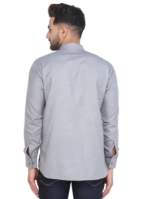 Grey_Casual_Cotton_Short_Kurta_For_Men