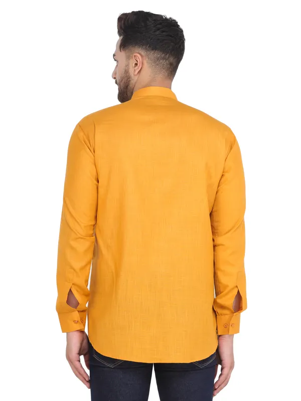 Mustard_Casual_Cotton_Short_Kurta_For_Men