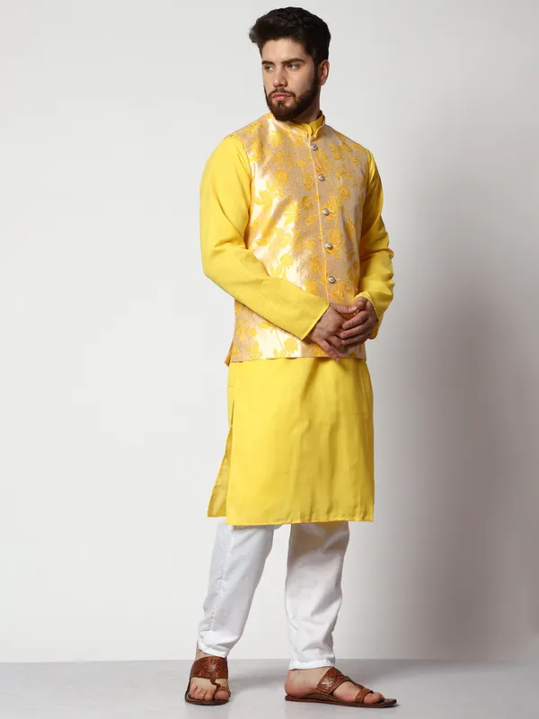 Yellow_Cotton_Kurta_With_Pyjama_And_Jacket_Set_For_Men