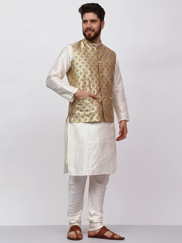 Cream_Banarasi_Dupion_Kurta_With_Box_Jacket_Set_For_Men