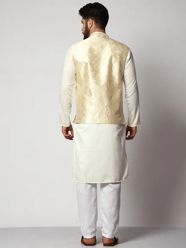 Cream_Cotton_Kurta_With_Pyjama_And_Jacket_Set_For_Men
