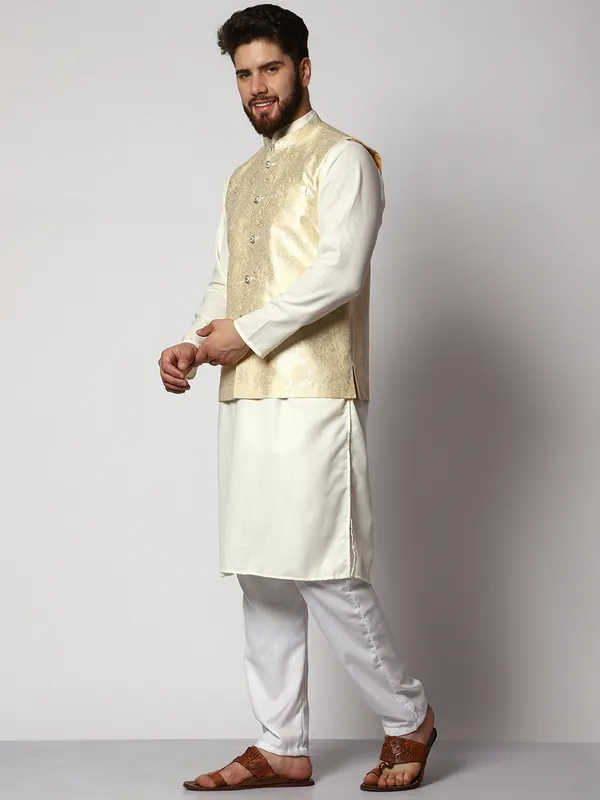 Cream_Cotton_Kurta_With_Pyjama_And_Jacket_Set_For_Men