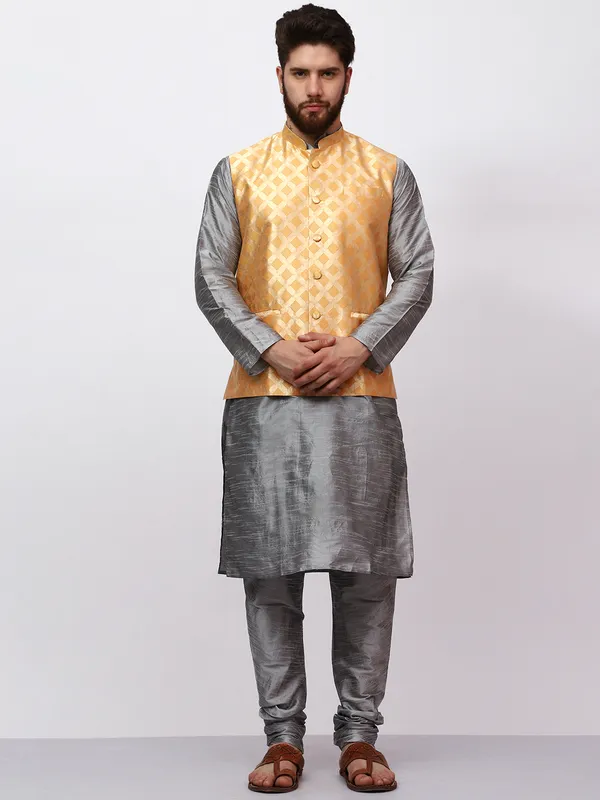 Silver_Banarasi_Dupion_Kurta_With_Box_Jacket_Set_For_Men