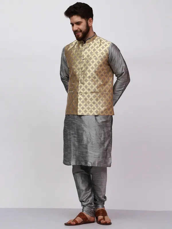 Silver_Banarasi_Dupion_Kurta_With_Box_Jacket_Set_For_Men