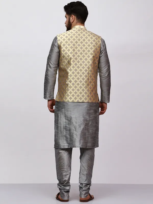 Silver_Banarasi_Dupion_Kurta_With_Box_Jacket_Set_For_Men