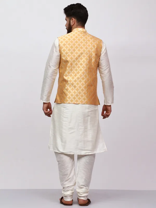 Cream_Banarasi_Dupion_Kurta_With_Box_Jacket_Set_For_Men