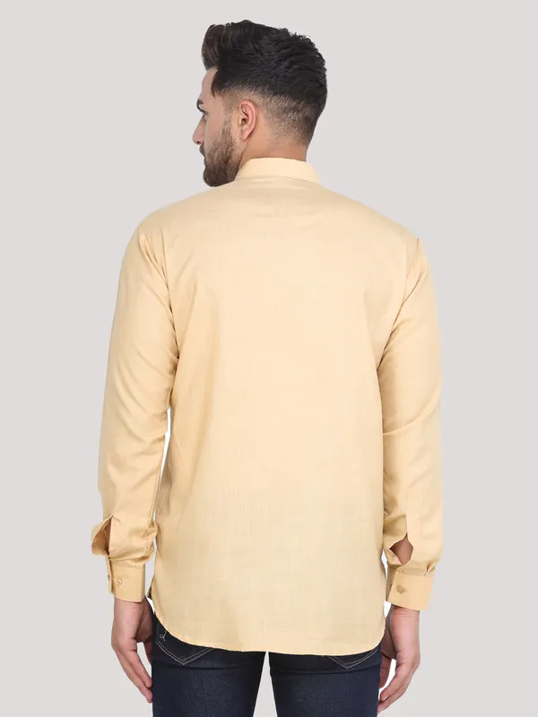 Gold_Casual_Cotton_Short_Kurta_For_Men