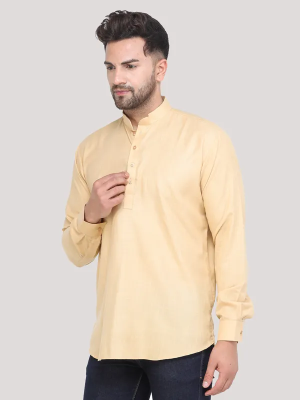 Gold_Casual_Cotton_Short_Kurta_For_Men