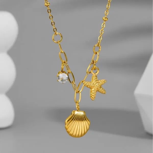 Charms_Style_Sea_Shell_&_Starfish_Pendant_Chain_with_Zircon_|_PVD_Gold_Plated_Stainless_Steel_|_Blackbox_Jewelleries