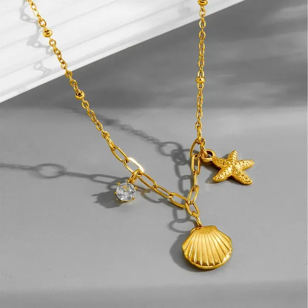 Charms_Style_Sea_Shell_&_Starfish_Pendant_Chain_with_Zircon_|_PVD_Gold_Plated_Stainless_Steel_|_Blackbox_Jewelleries