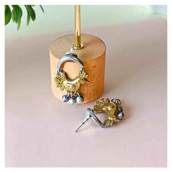 Silver_Look_Alike_Hanging_Bird_Design_Dual_Tone_Stud_for_Women_&_Girls