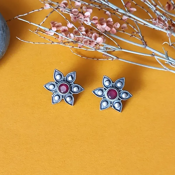 Red_Floral_Shape_Antique_Silver_Look_Alike_Oxidized_Stud_Studded_With_Red_Glass_Stone_For_Women_&_Girls