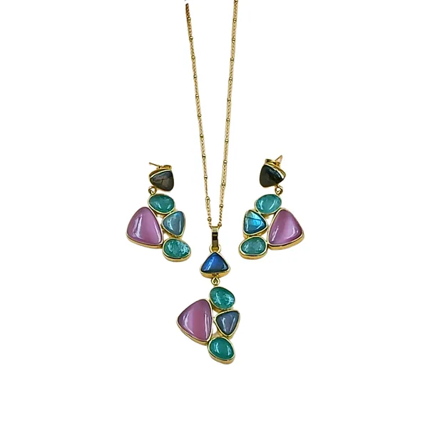 Pink_&_Green_Natural_Stone_Pendant_Set_With_High_Quality_Gold_Plating_For_Women,_Girl