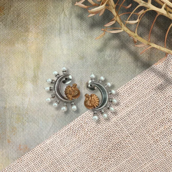 Pearl_Studded_Semicircle_shaped_Bird_design_Oxidised_Stud_for_Women_&_Girls