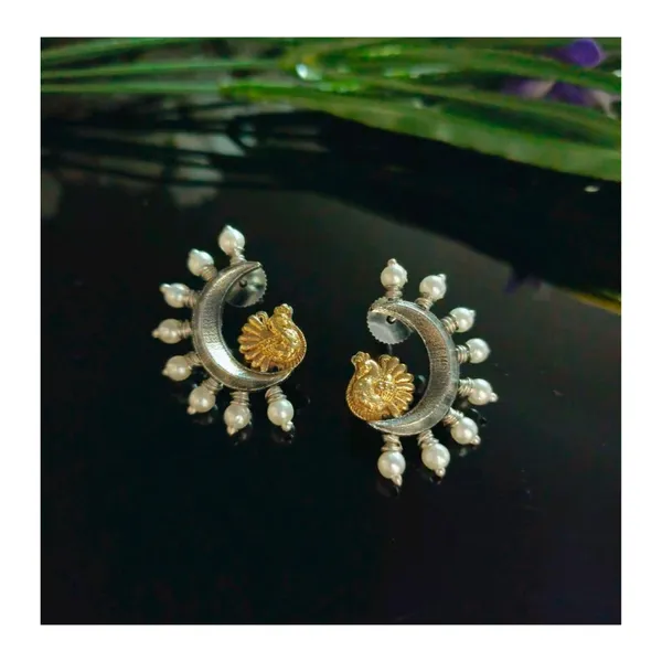 Pearl_Studded_Semicircle_shaped_Bird_design_Oxidised_Stud_for_Women_&_Girls