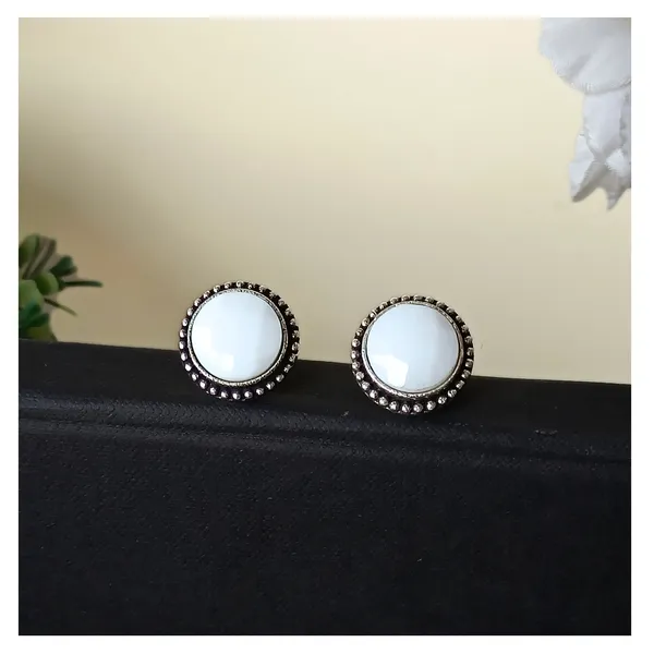 Circular_Design_White_colour_Silver_Look_Alike_Oxidized_Stud_for_Girls_&_Women,_Stylish,_Fashionable_Earring