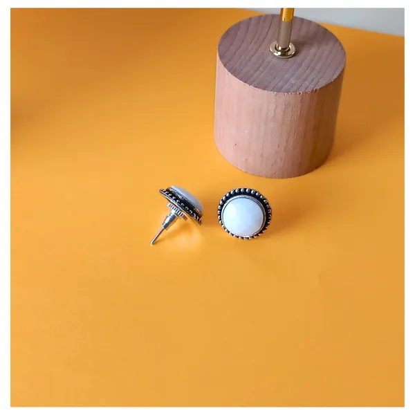 Circular_Design_White_colour_Silver_Look_Alike_Oxidized_Stud_for_Girls_&_Women,_Stylish,_Fashionable_Earring