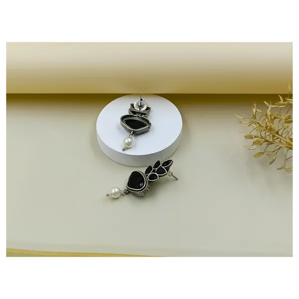 Black_colour_Feather_style_Oxidized_stud_for_Women_&_Girl,_Stylish_Fashionable_Trendy_Earring