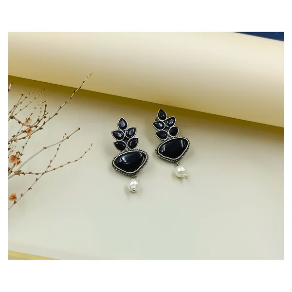 Black_colour_Feather_style_Oxidized_stud_for_Women_&_Girl,_Stylish_Fashionable_Trendy_Earring