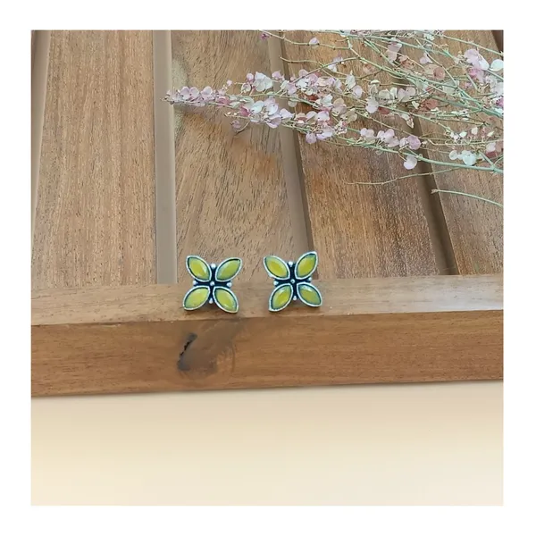 Yellow_Colour_Floral_Shape_Oxidised_Stud_for_women_&_girls,_Stylish_Fashionable_Earring