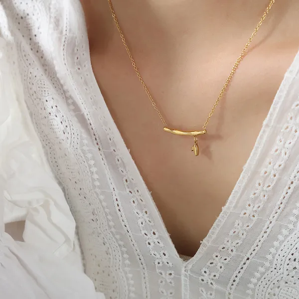 Beautiful_Bamboo_shape_stainless_steel_pendant_necklace_For_Women_&_Girls,_Stylish_Fashionable_Western_Jewellery