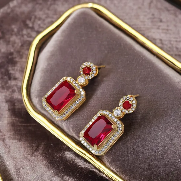 Red_Zircon_Rectangle_Necklace_Set_with_Ring_&_Earrings