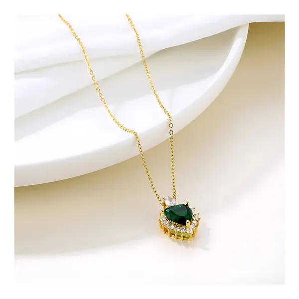 Heart_shape_High_Grade_Green_&_White_Zircon_Pendant_Chain_For_Girls_&_Women,_Fashionable_Stylish_western_jewellery
