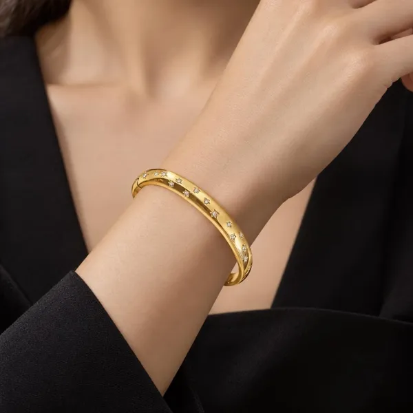 Stainless_Steel_Cz_Bangle_Bracelet_For_Women