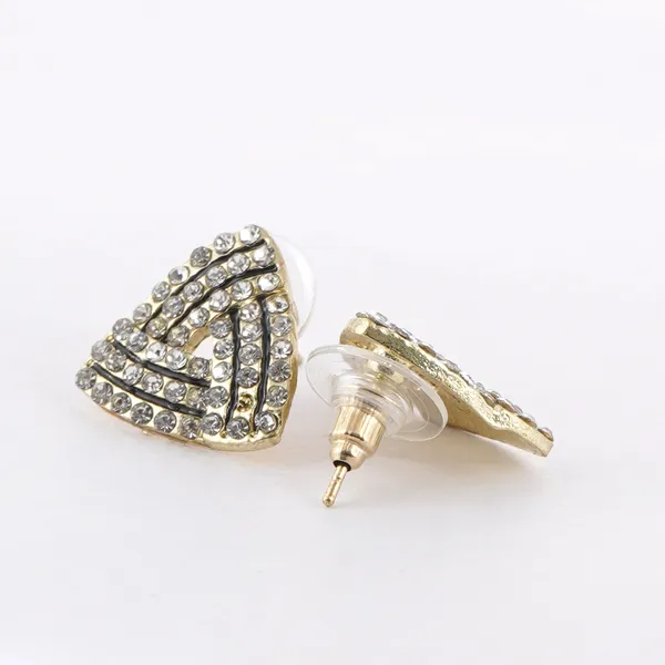 White_Triangle_Stud_Earrings_Fashion_Stud_Earrings_Korean_Earring_Fashion_Charm_Jewelry