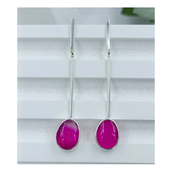 Drop_style_Long_Fuchsia_Chalcedony_earring_for_Girls_&_Women,_Stylish_Fashionable_Earring