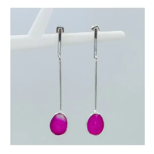 Drop_style_Long_Fuchsia_Chalcedony_earring_for_Girls_&_Women,_Stylish_Fashionable_Earring