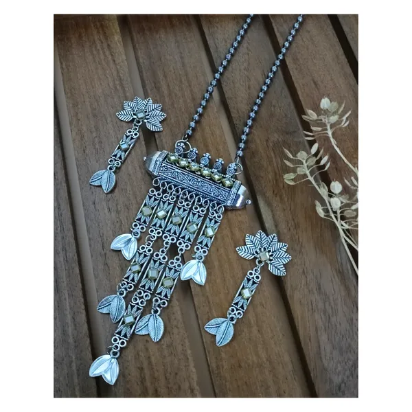 Dual_Tone_Drop_style_Long_Oxidized_Pendant_Chain_for_Women_&_Girls