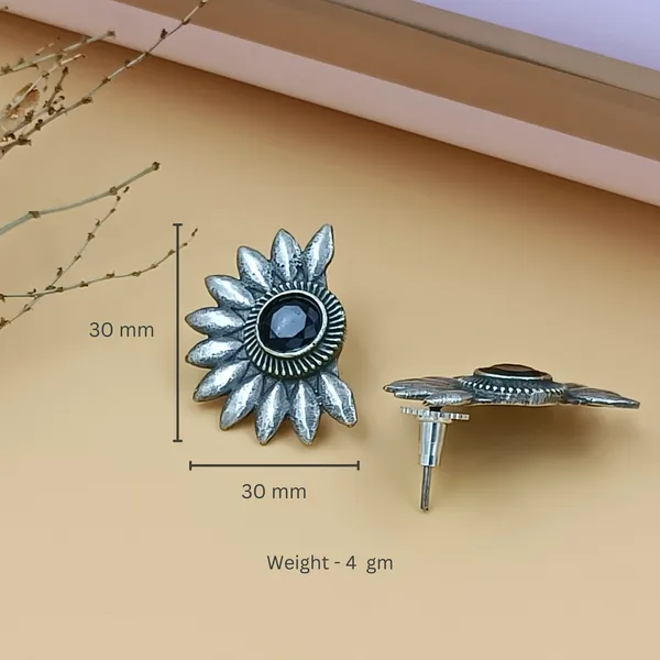 Black_Silver_Look_Alike_Half_Circle_Shape__Floral_Design_Stud_With_Black_Glass_Stone_For_Women_&_Girls