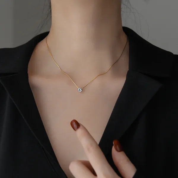 White_Six_Claws_Zircon_Stainless_Steel_Anti-Tarnish_Pendant_Necklace_–_Stylish_Western_Jewelry_for_Women_&_Girls