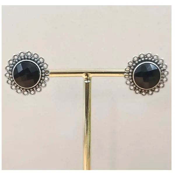Black_Oxidised_Floral_Design_With_Black_Circular_Shape_Stone_Stud_For_Women_&_Girls