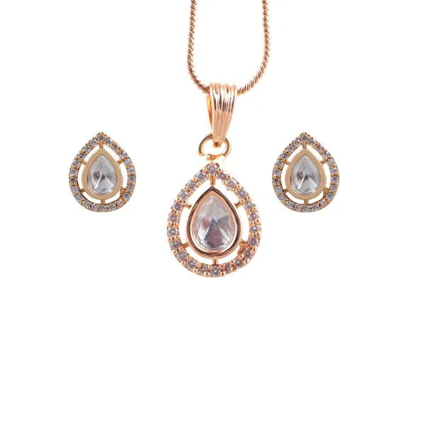 Gold_Fashionable_Water_Drop_Kundan_Pendant_Earring_Chain_Jewellery_Set_For_Women_And_Girls