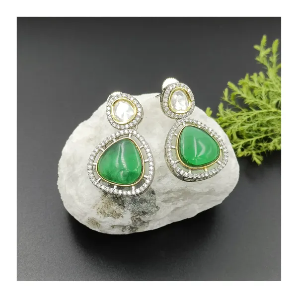 Marvelous_Green_colour_Kundan_Earing_for_Women_&_Girls,_Traditional_Stylish_earrings