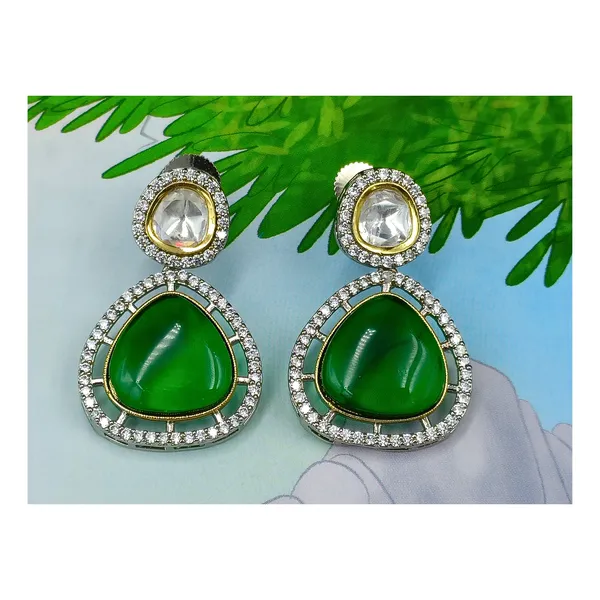 Marvelous_Green_colour_Kundan_Earing_for_Women_&_Girls,_Traditional_Stylish_earrings