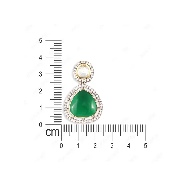 Marvelous_Green_colour_Kundan_Earing_for_Women_&_Girls,_Traditional_Stylish_earrings