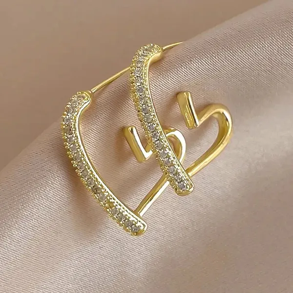 Large_Heart_Shape_Cubic_Zirconia_studded_C_Style_Designer_Korean_Earring,_Stylish_Fashionable_Western_earring