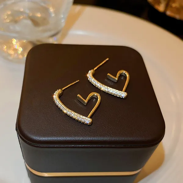 Large_Heart_Shape_Cubic_Zirconia_studded_C_Style_Designer_Korean_Earring,_Stylish_Fashionable_Western_earring
